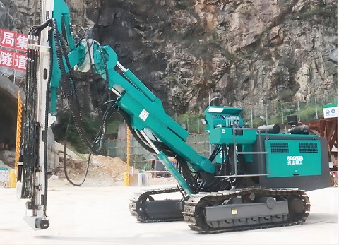 乐动（中国）KS690顶锤钻机